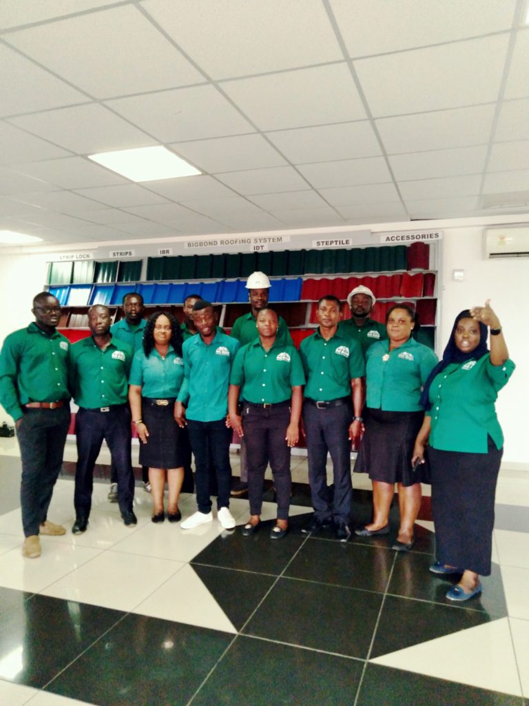 Staff 06